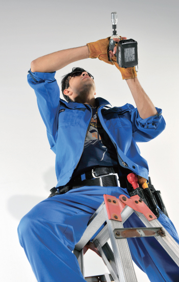 バートル BURTLE 6021長袖ブルゾン、6026ツータックカーゴパンツ